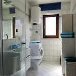 Apartman Lara *